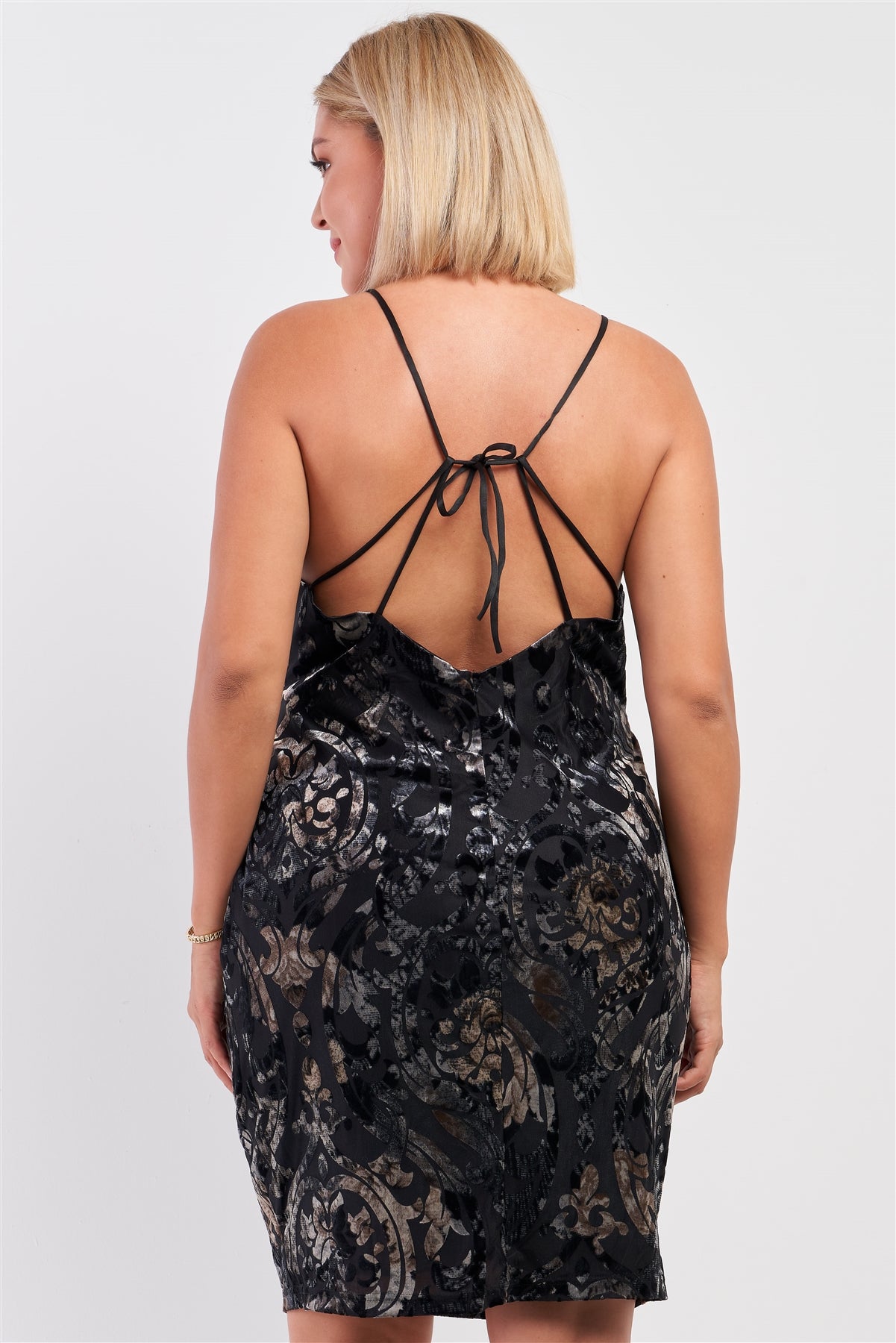 Plus Black Royal Printed Velvet Gradient Halter Tie V-neck Open Back Fitted Mini Dress