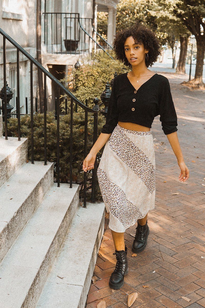 A Floral-print Woven Midi Skirt