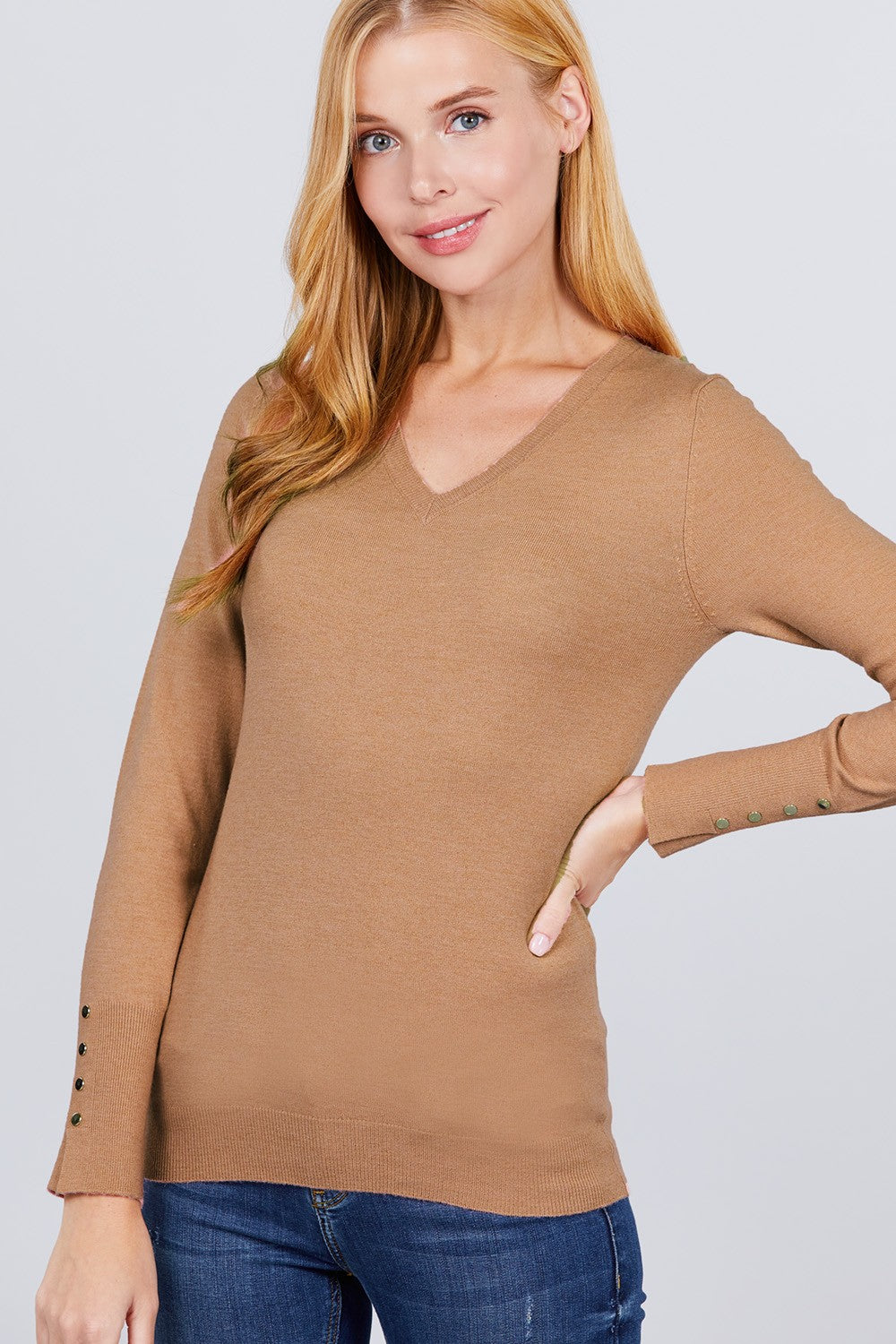 V-neck Sweater W/rivet Button