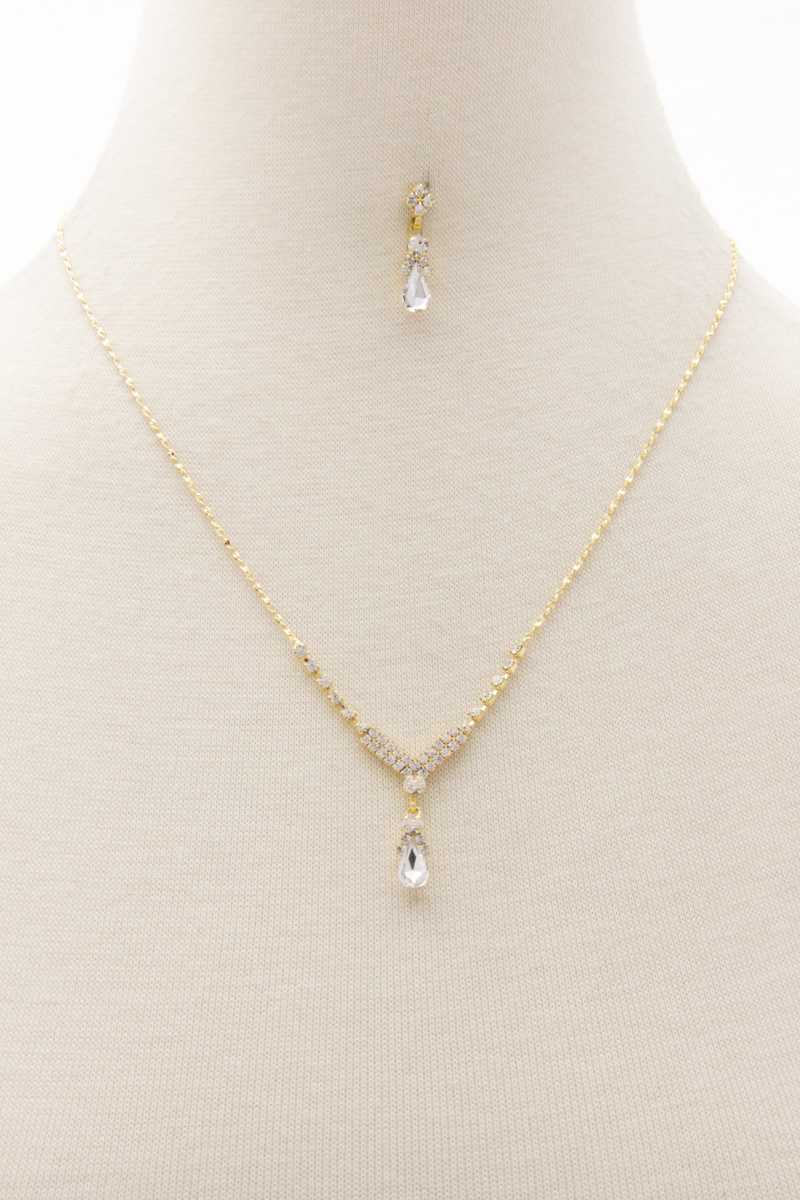 Dainty Crystal V Necklace