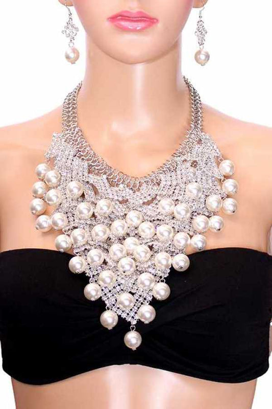 Fancy Rhineston N Pearl Necklace